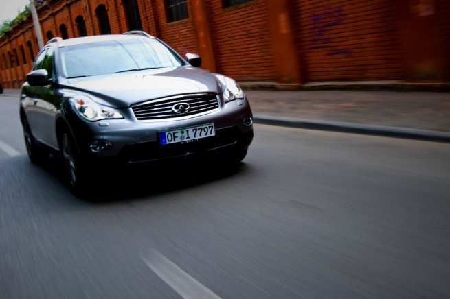 Infiniti EX37 GT (sursa - 0-100.ro) Infiniti EX37 GT (sursa - 0-100.ro)