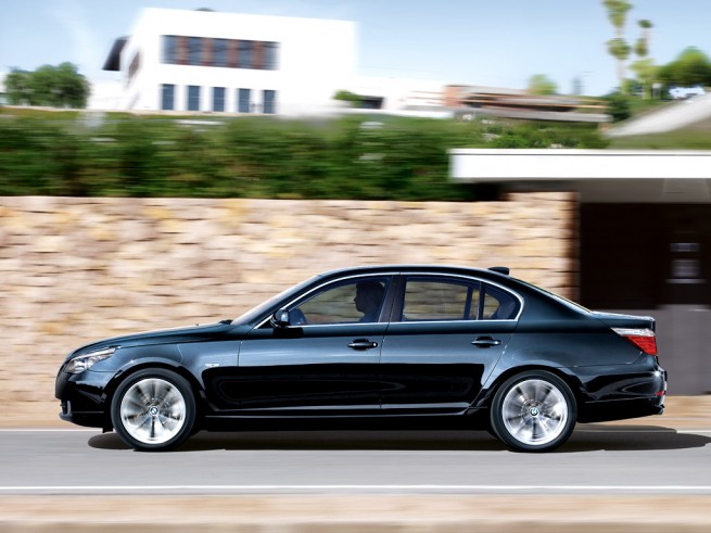 BMW Seria 5 sedan (sursa - BMW) BMW Seria 5 sedan (sursa - BMW)