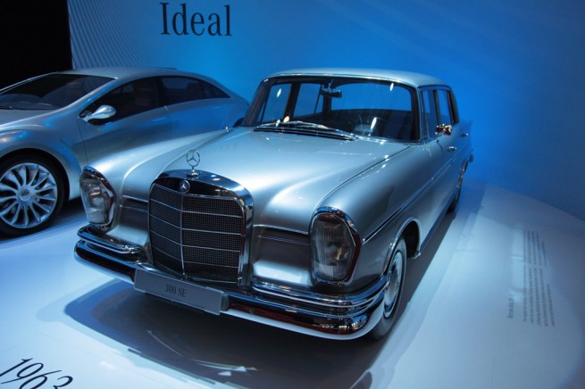 Mercedes-Benz (sursa - 0-100.ro) Mercedes-Benz (sursa - 0-100.ro)