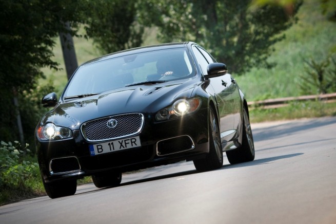 Jaguar XF-R (sursa - 0-100.ro)