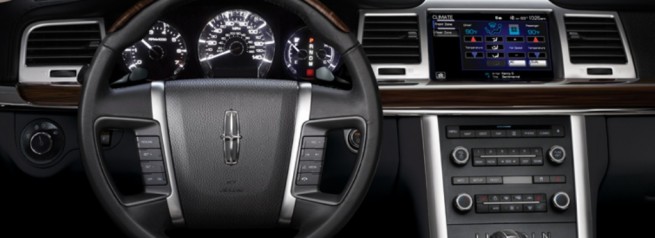 interior Lincoln MKS (sursa - Lincoln)