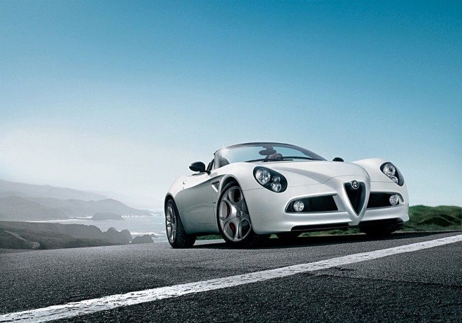 Alfa 8C Spider (sursa - Alfa Romeo)