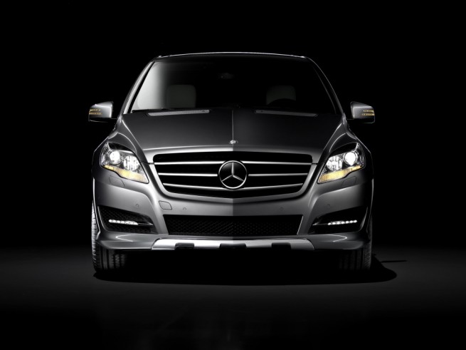 Mercedes-Benz Clasa R 2010 (sursa - Mercedes-Benz)