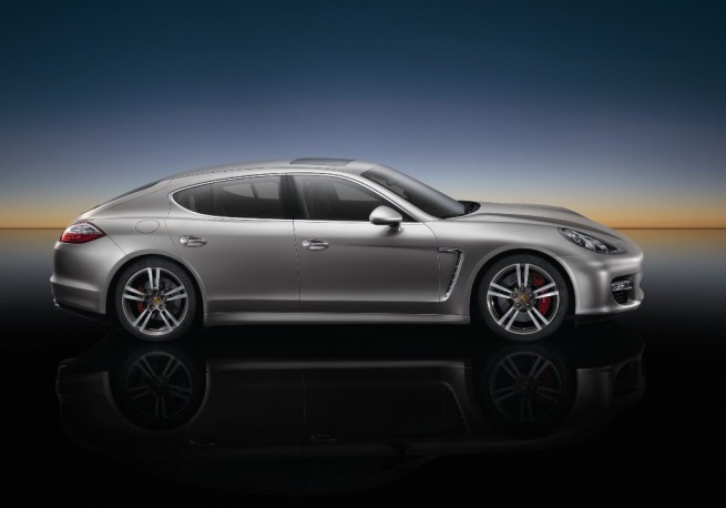 Porsche Panamera S (sursa - Porsche) Porsche Panamera S (sursa - Porsche)