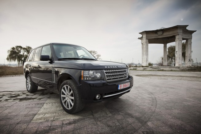 Range Rover Supercharged 2010 (sursa - 0-100.ro)