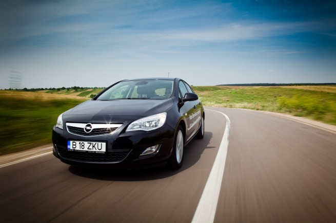 Opel Astra 2010 (sursa - 0-100.ro)