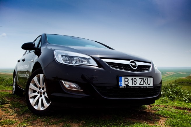 Opel Astra (sursa - 0-100.ro)