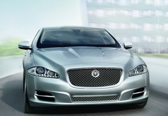 Jaguar XJ Sentinel (sursa - Jaguar)